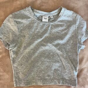 Tna Cropped Gray Tee